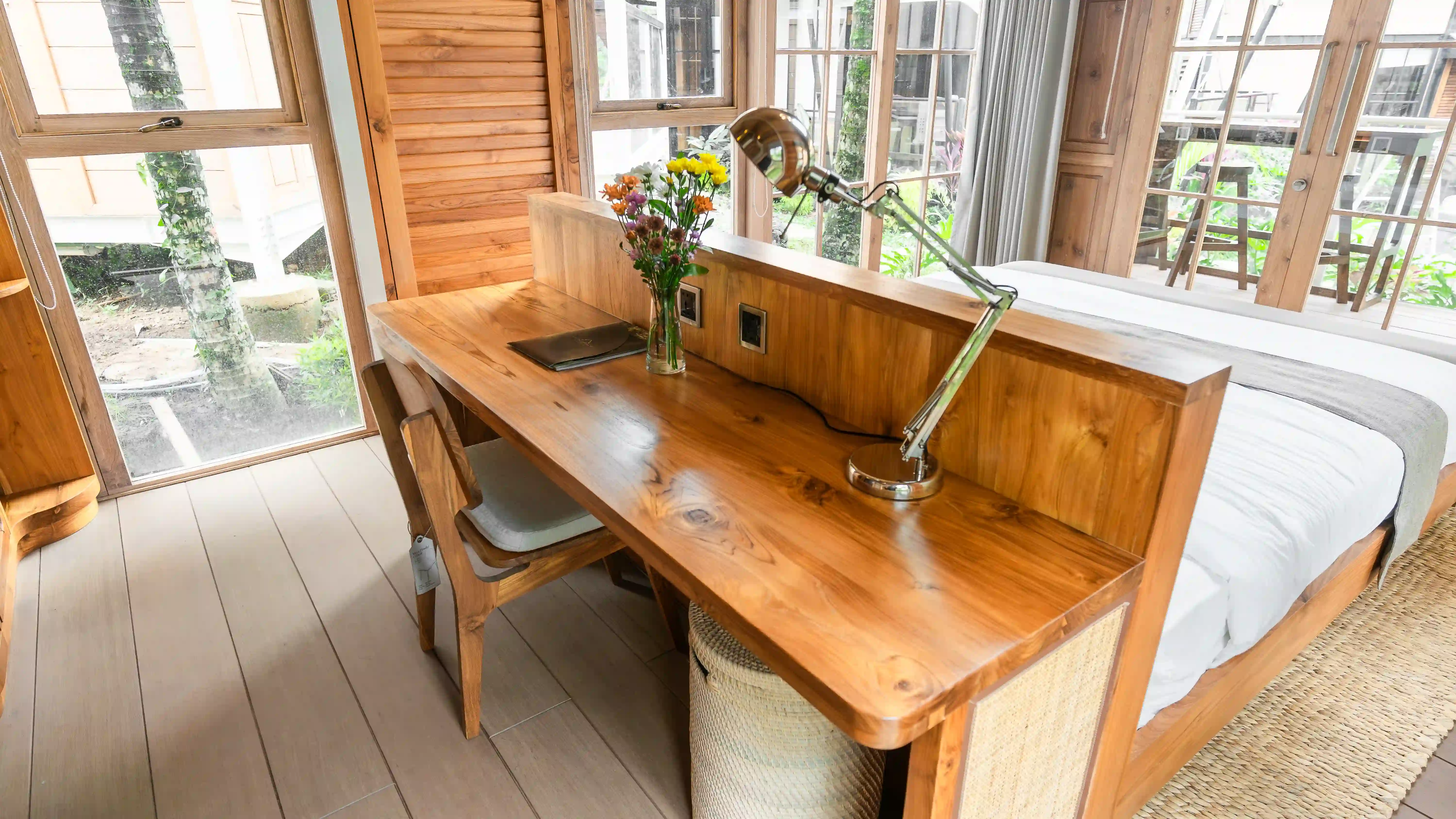 casita-interior-desk.webp